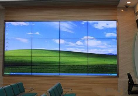 平江液晶拼接屏的另类用法。